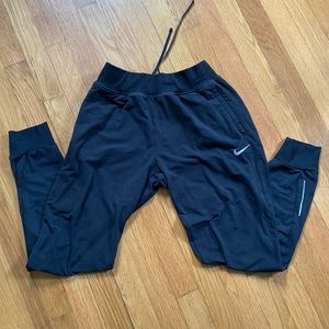 Black Nike joggers size small